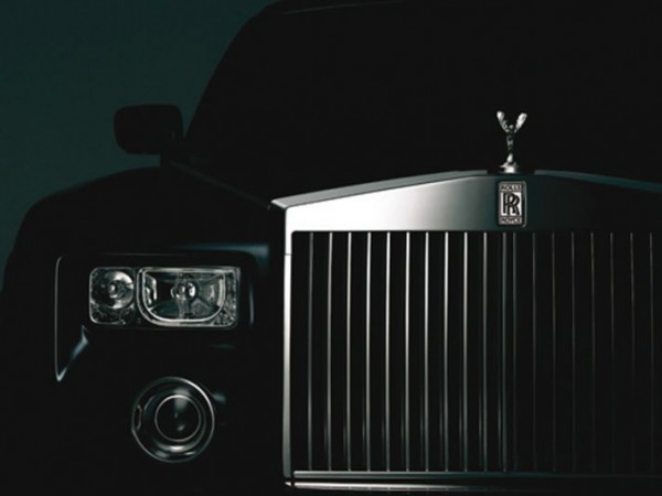 rolls-royce-phantom-mascherina-712x534.jpg